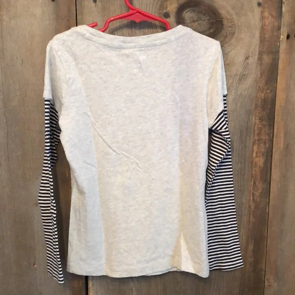 Old Navy Halloween Graphic Tee in Heather Gray Size Small 6 7